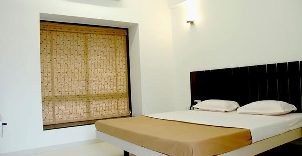 Hotel Manmandir Executive Aurangabad  Eksteriør billede